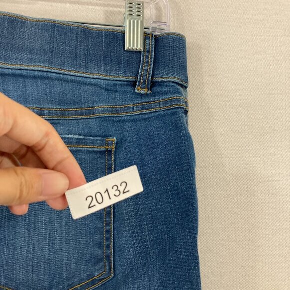 SPANX Flare Soft Stretch Pull-on Jeans in Vintage Indigo Denim Size Large - Picture 10 of 10